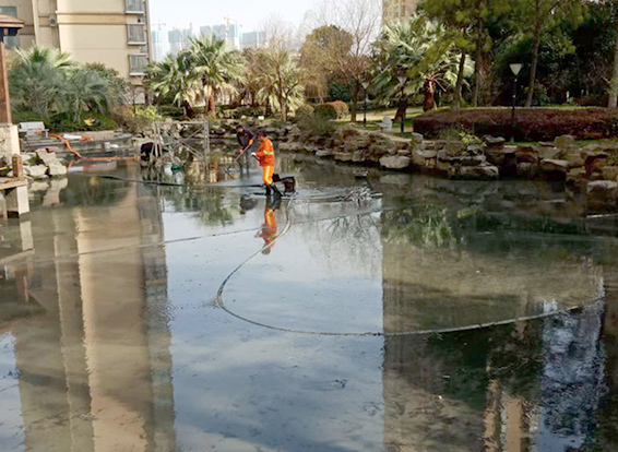 五莲景观池淤泥清理